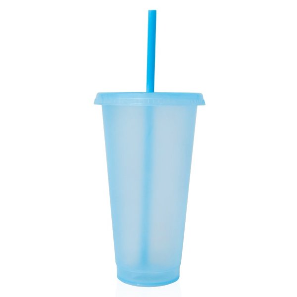 רב־פעמית, נוחה וממותגת – כוס לשתייה שעושה את ההבדל